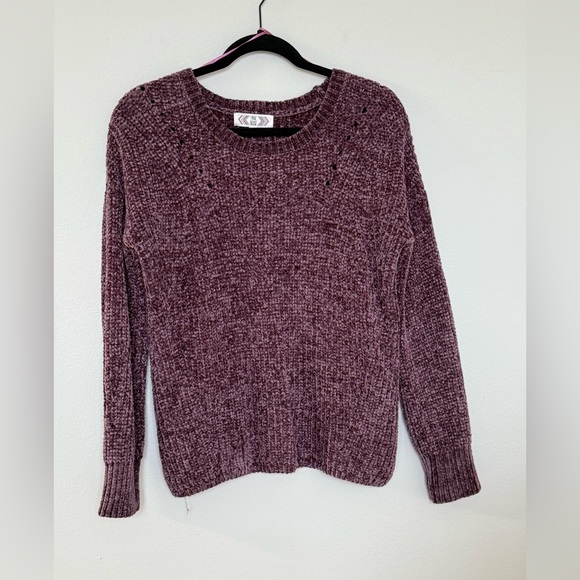 Super Snuggly Mauve Sweater, Size Medium - Picture 1 of 5